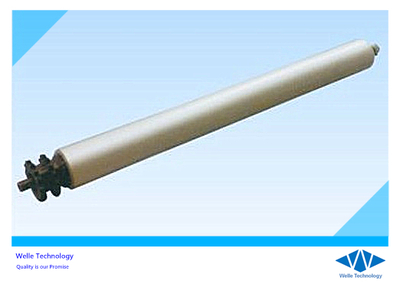 Double sprocket adjustable pressure accumulation roller